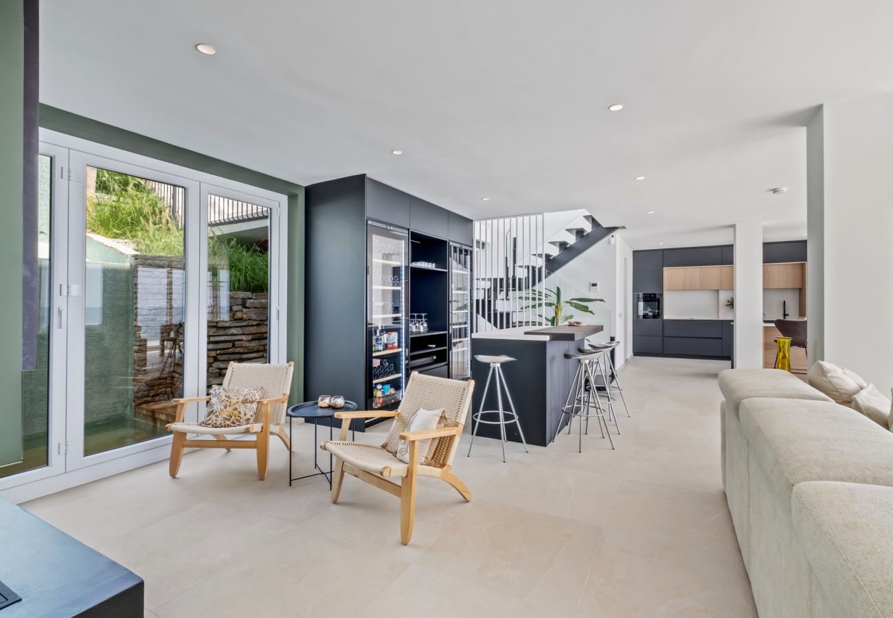 Villa in Torreguadiaro - The Ivory Escape