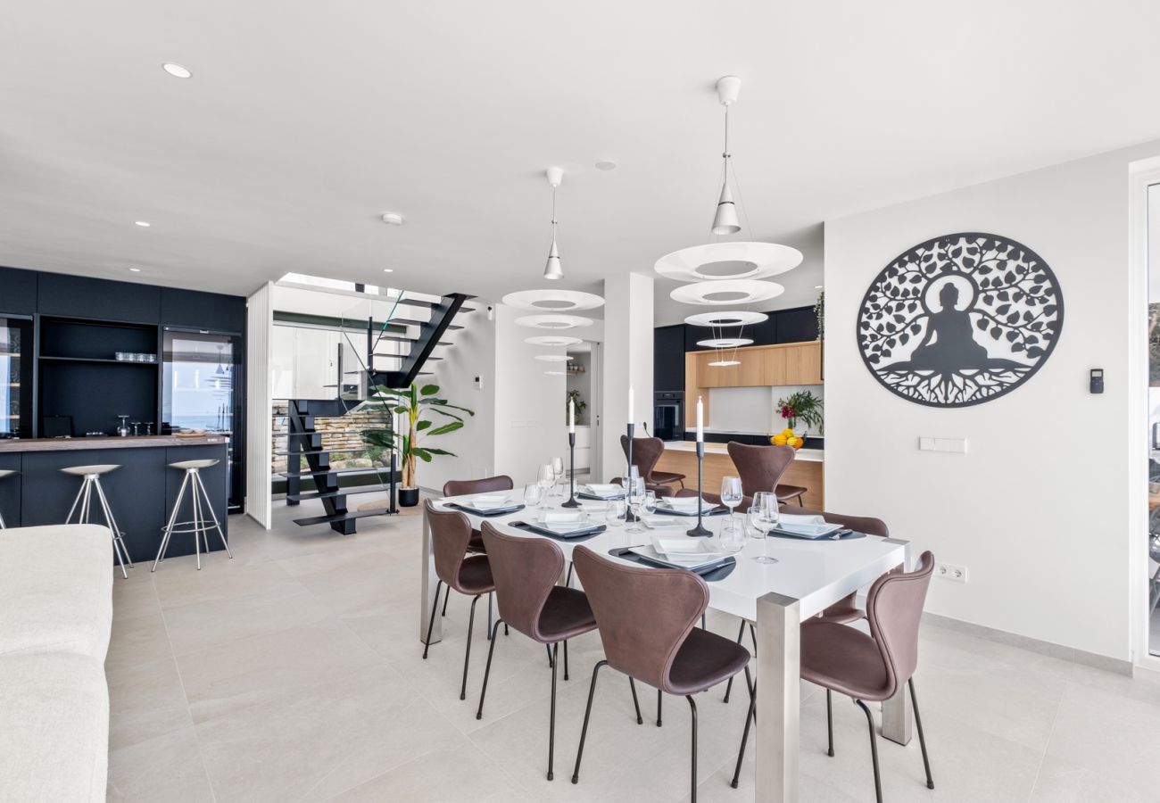 Villa in Torreguadiaro - The Ivory Escape