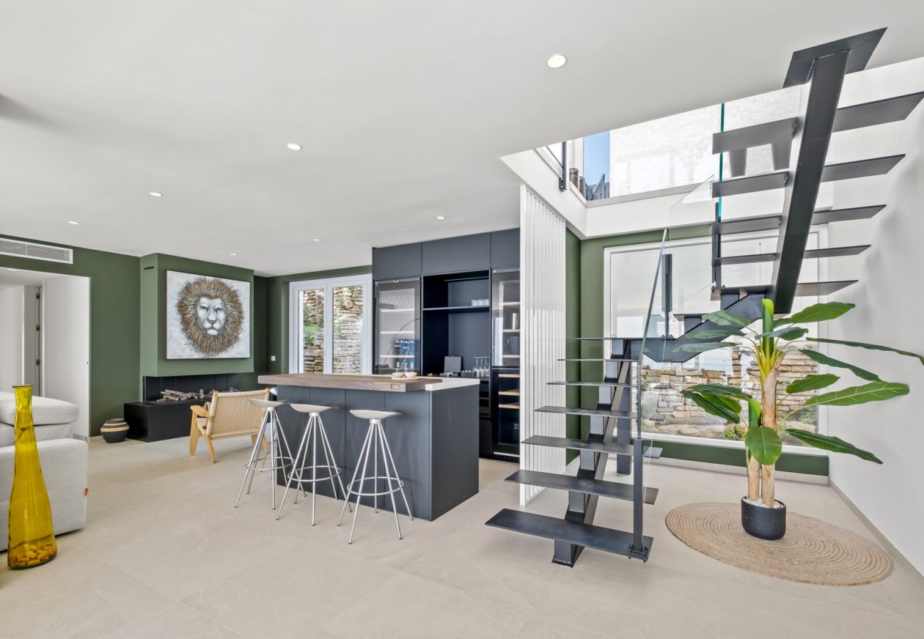 Villa in Torreguadiaro - The Ivory Escape