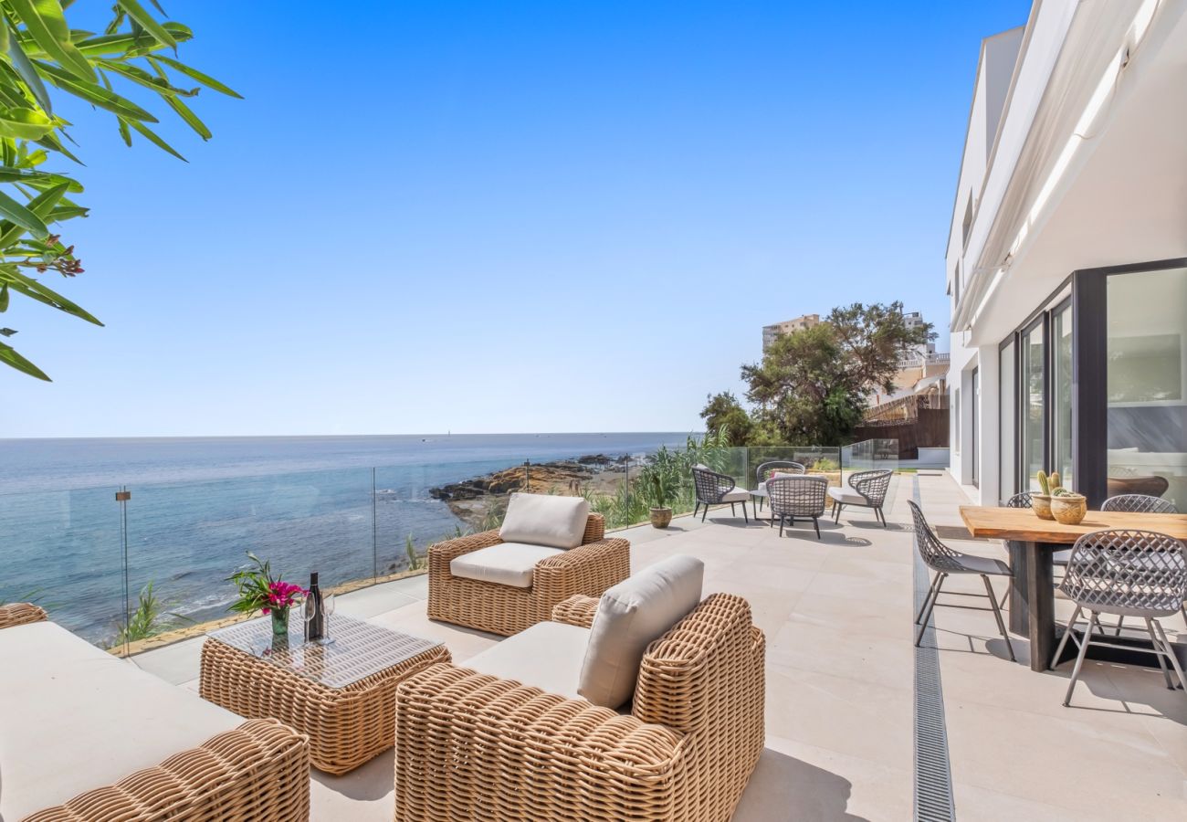 Villa in Torreguadiaro - The Ivory Escape