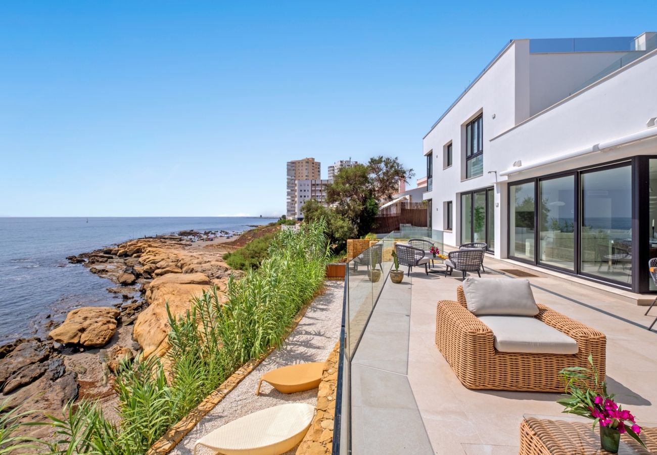 Villa in Torreguadiaro - The Ivory Escape