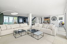 Villa in Torreguadiaro - The Ivory Escape