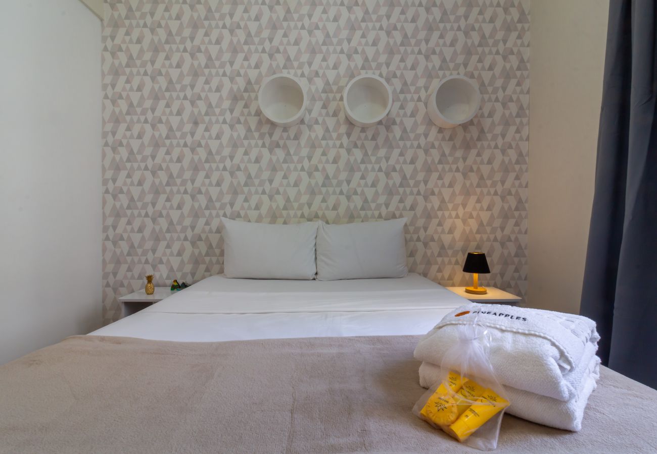 Apartment in Rio de Janeiro - 2 minutes from Copacabana Beach | D302