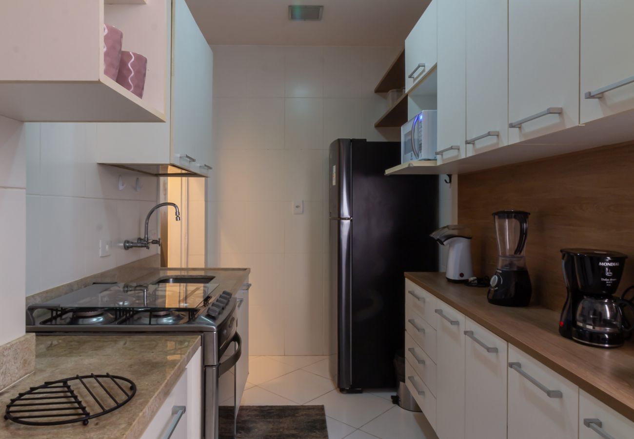 Apartment in Rio de Janeiro - 2 minutes from Copacabana Beach | D302