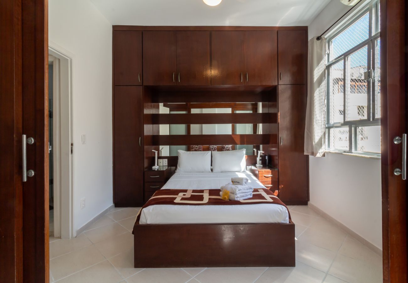 Apartment in Rio de Janeiro - 5 minutes from Copacabana beach | NSC906