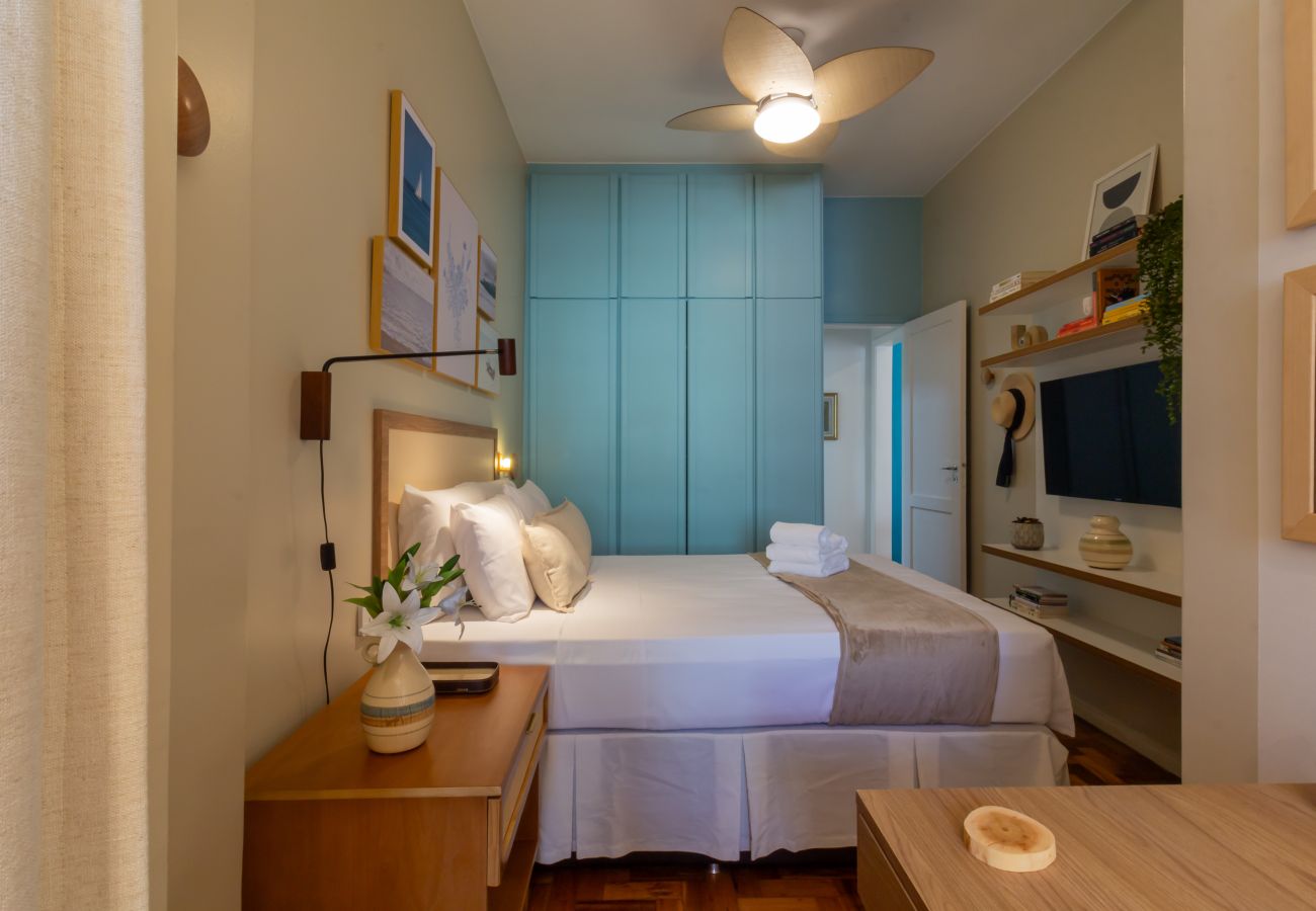 Apartment in Rio de Janeiro - Copacabana Refuge Near the Beach | I801