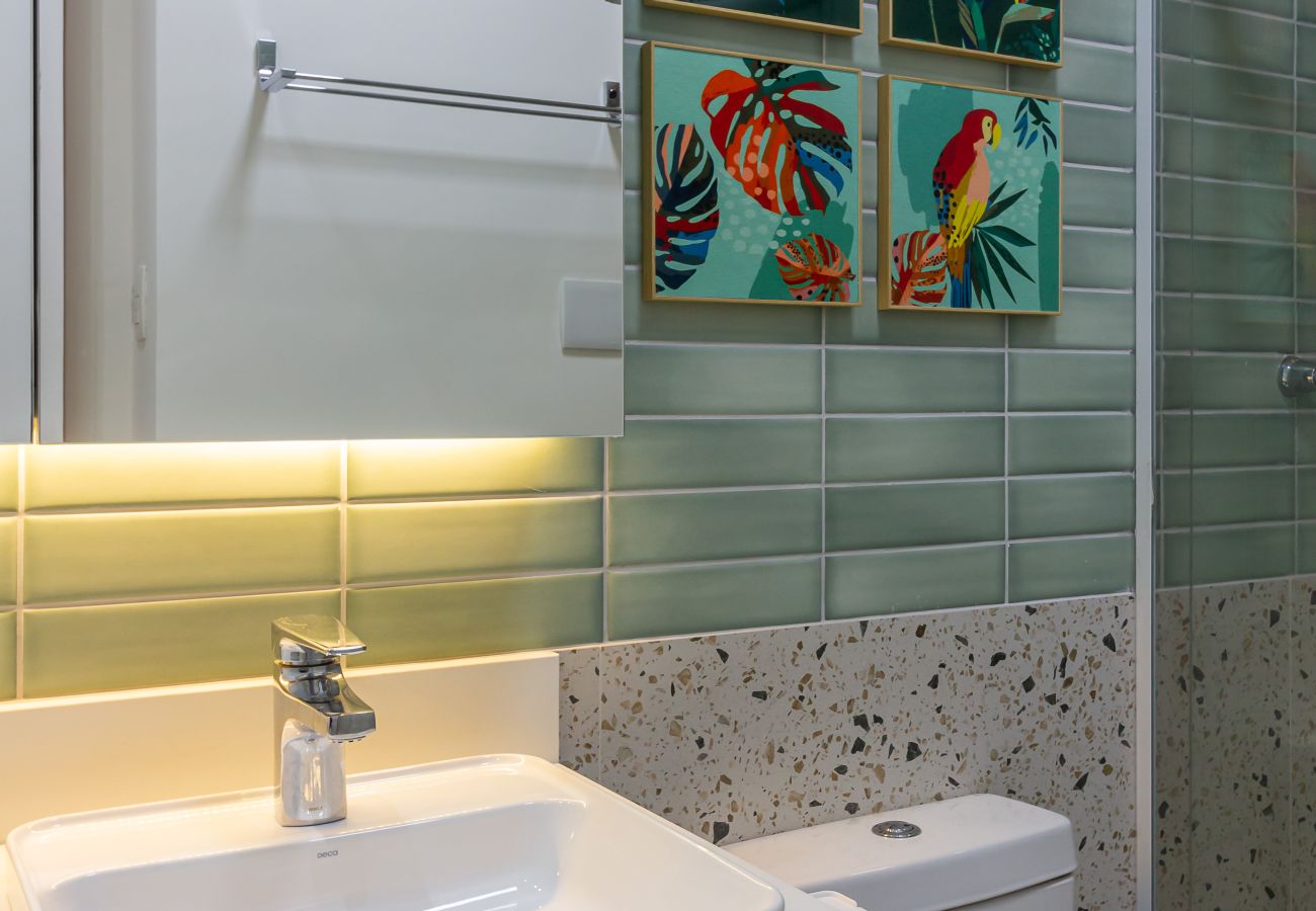 Apartment in Rio de Janeiro - Copacabana Refuge Near the Beach | I801