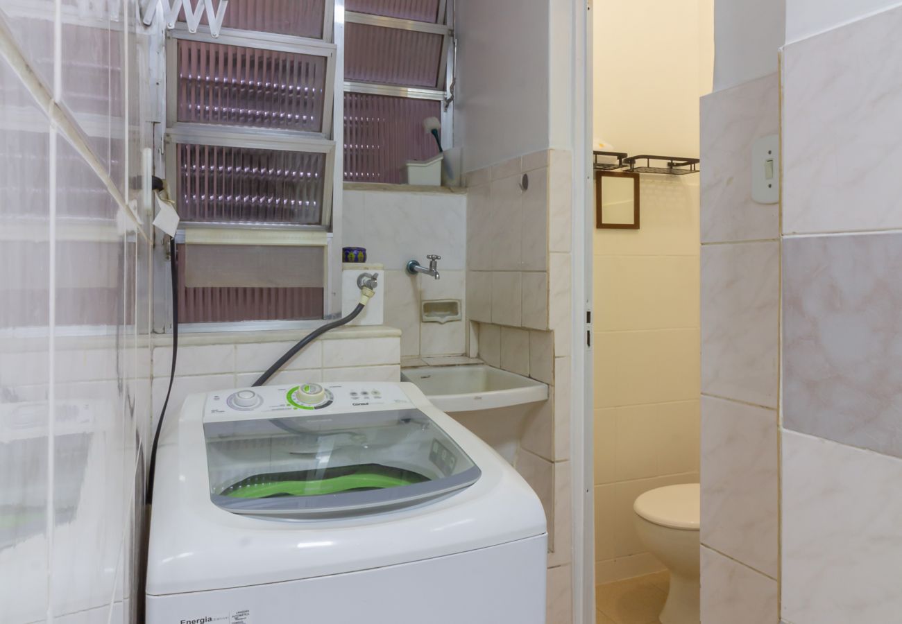 Apartment in Rio de Janeiro - Copacabana Refuge Near the Beach | I801