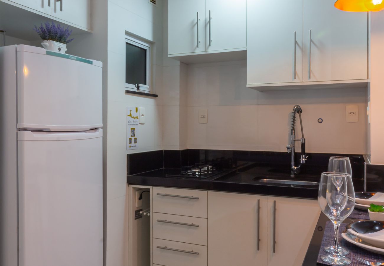 Apartment in Rio de Janeiro - Just a few steps from Copacabana Beach | PF512