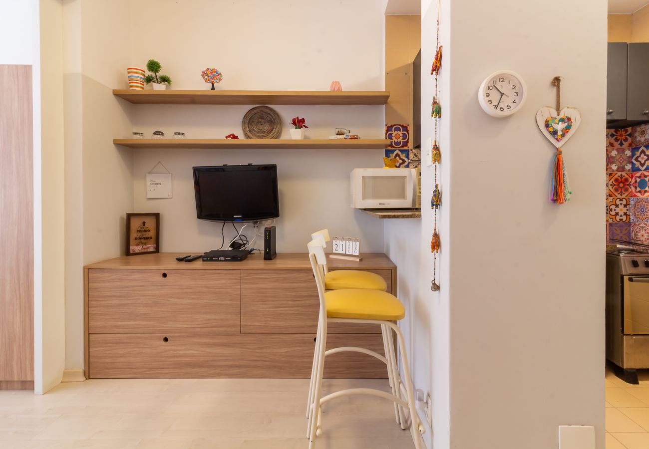 Apartment in Rio de Janeiro - 10 minutes from Copacabana Beach | RC305