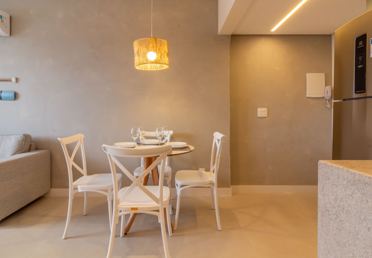 Apartment in Rio de Janeiro - Just a few steps from Copacabana Beach | AB605