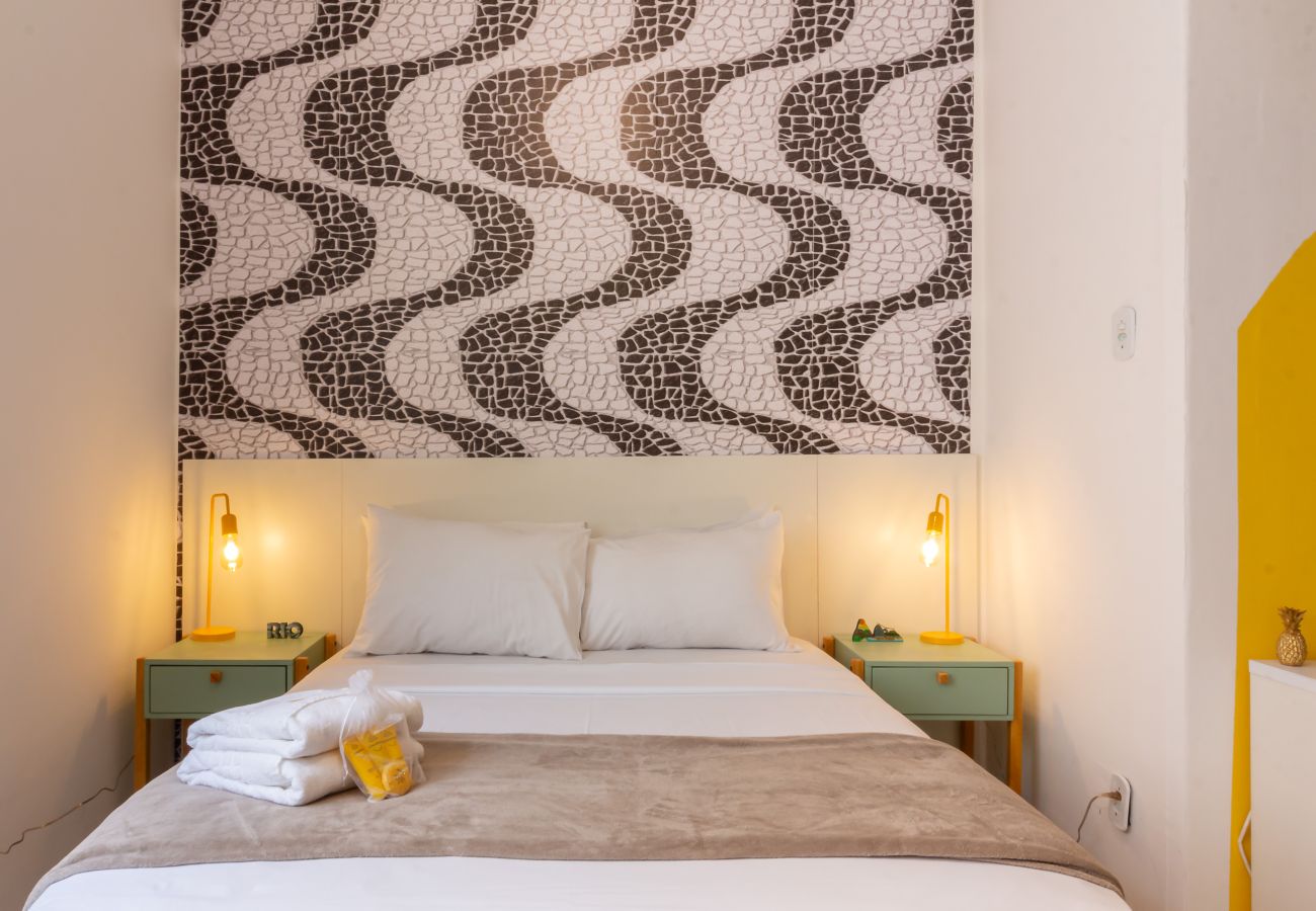 Studio in Rio de Janeiro - Cozy 6 minutes from Copacabana Beach | BR710