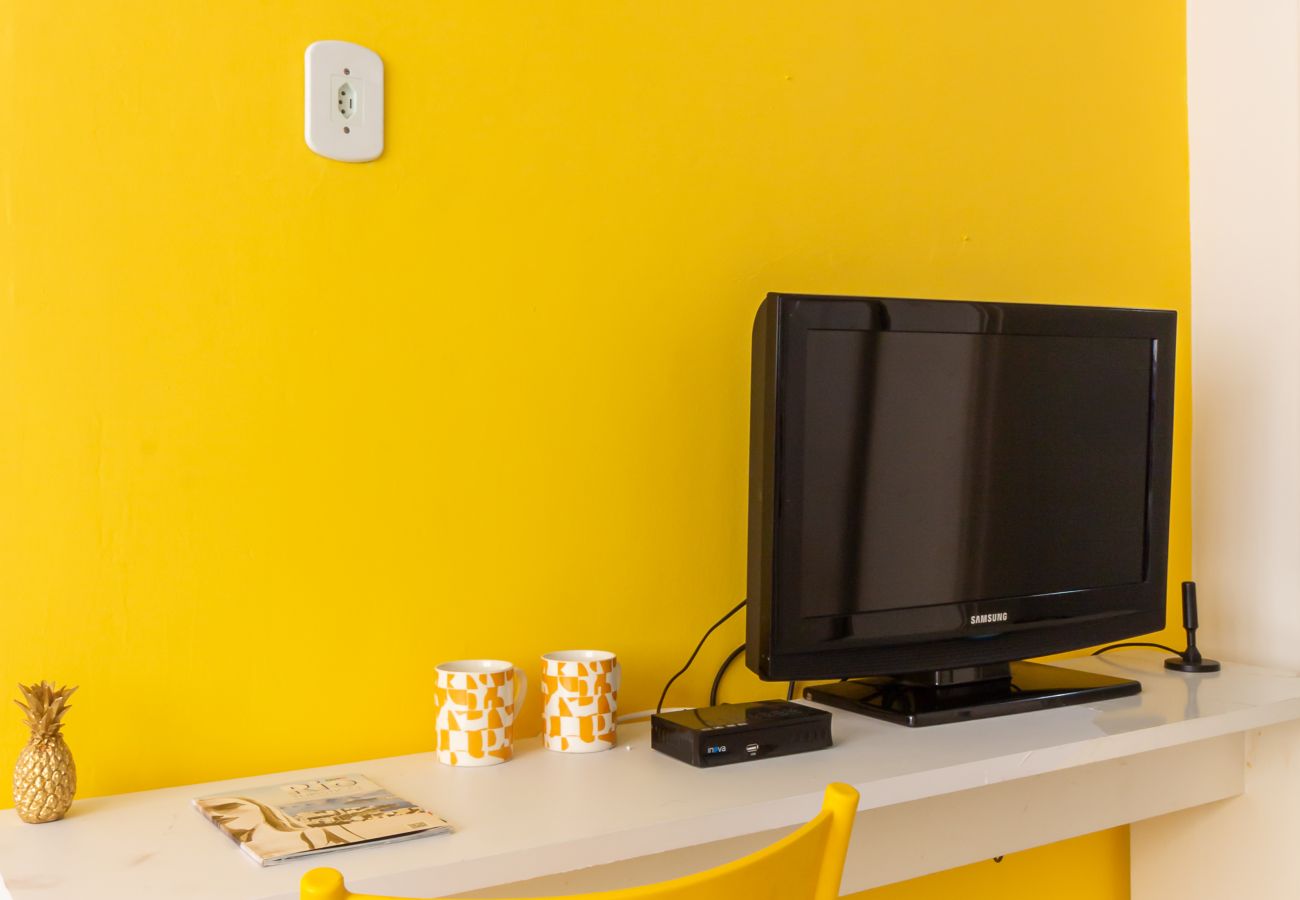 Studio in Rio de Janeiro - Cozy 6 minutes from Copacabana Beach | BR710