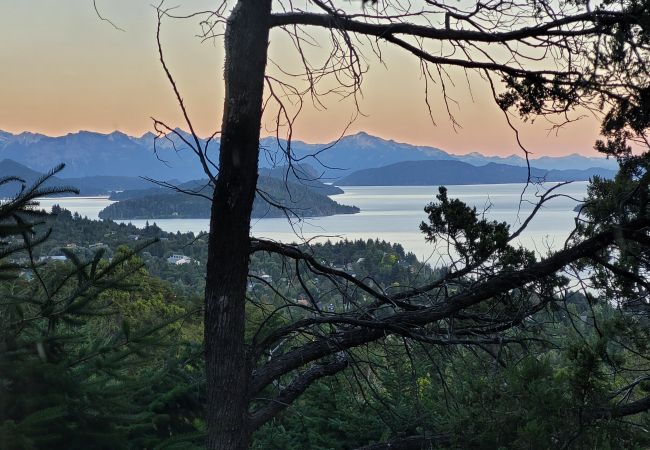 Cabin in San Carlos de Bariloche - Hestia Refuge, your place in Bariloche Cabin in San Carlos de Bariloche - Hestia Refuge, your place in Bariloche