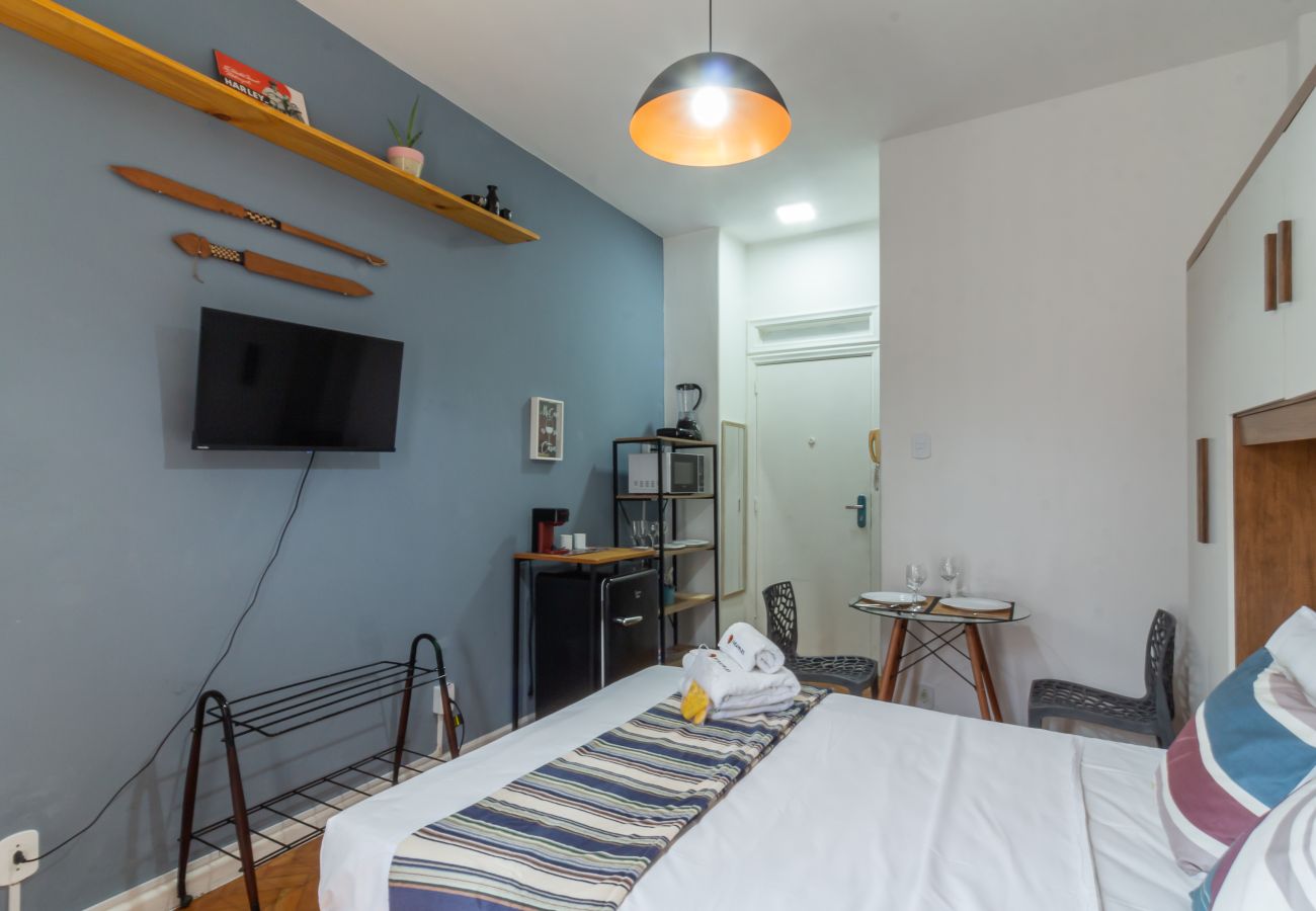 Studio in Rio de Janeiro - 5 minutes from Copacabana Beach | BR902