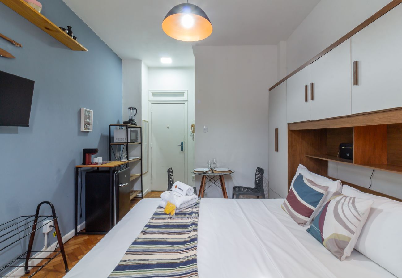 Studio in Rio de Janeiro - 5 minutes from Copacabana Beach | BR902