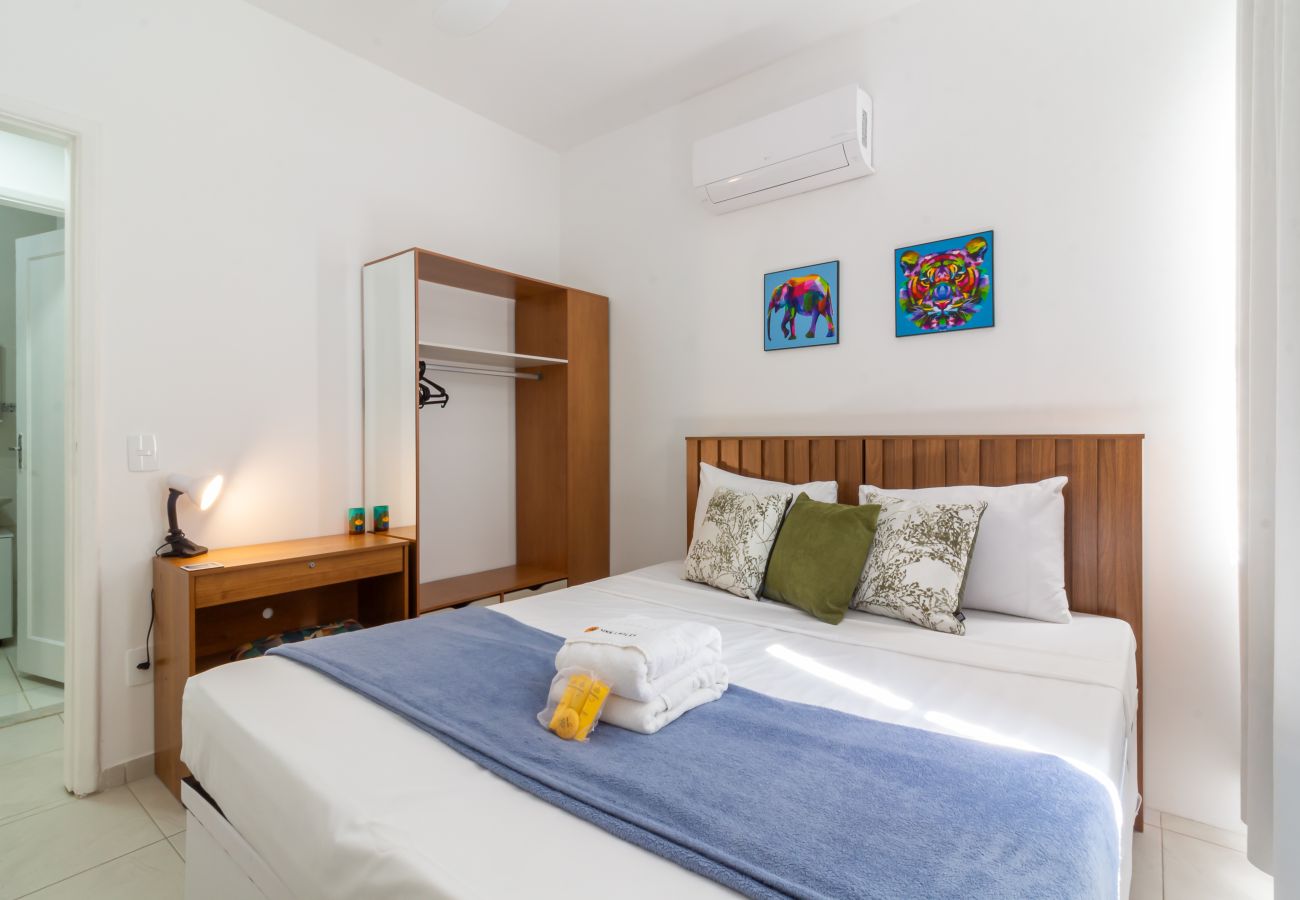 Apartment in Rio de Janeiro - 14 minutes from Copacabana Beach | FO801