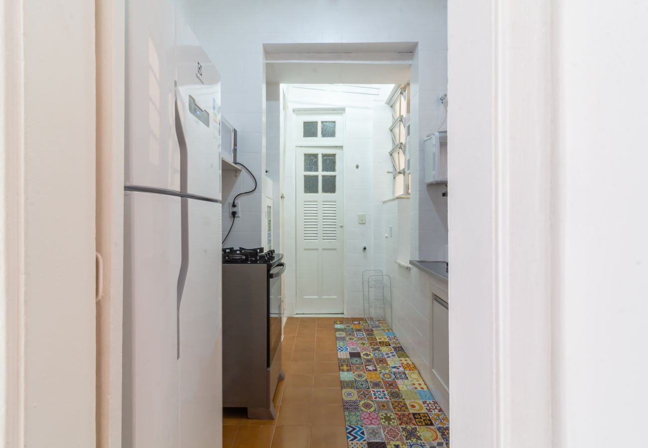 Apartment in Rio de Janeiro - 14 minutes from Copacabana Beach | FO801