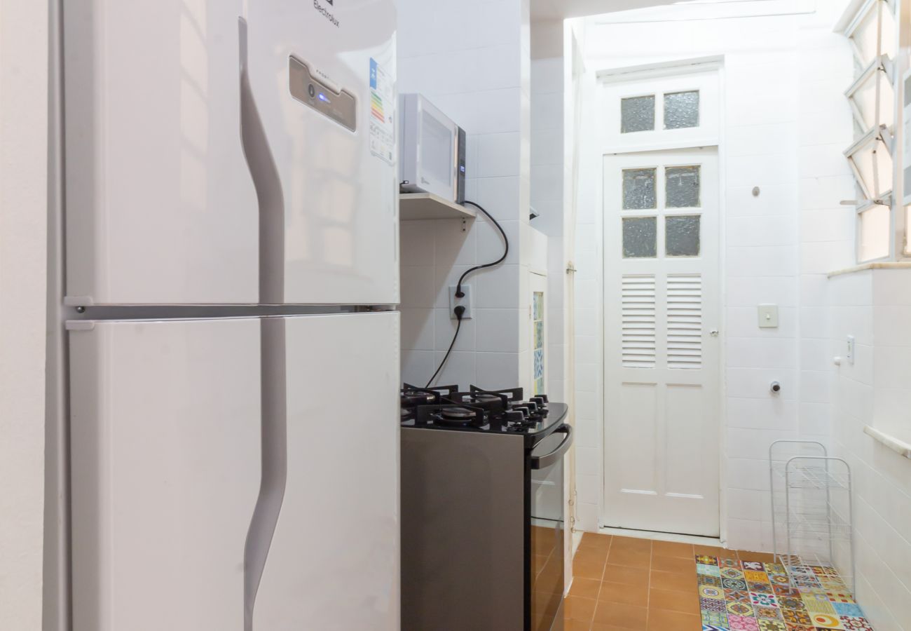 Apartment in Rio de Janeiro - 14 minutes from Copacabana Beach | FO801