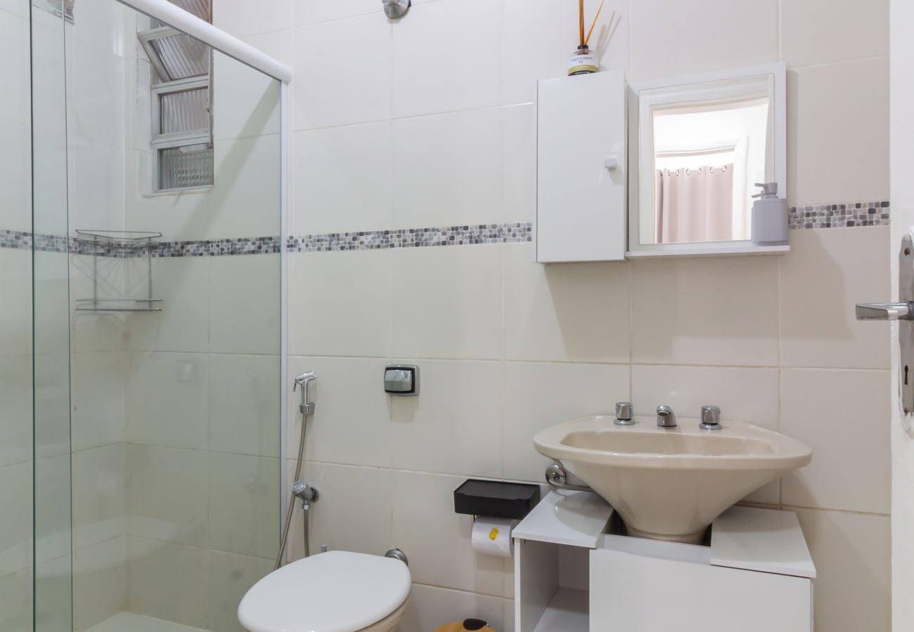 Apartment in Rio de Janeiro - 14 minutes from Copacabana Beach | FO801