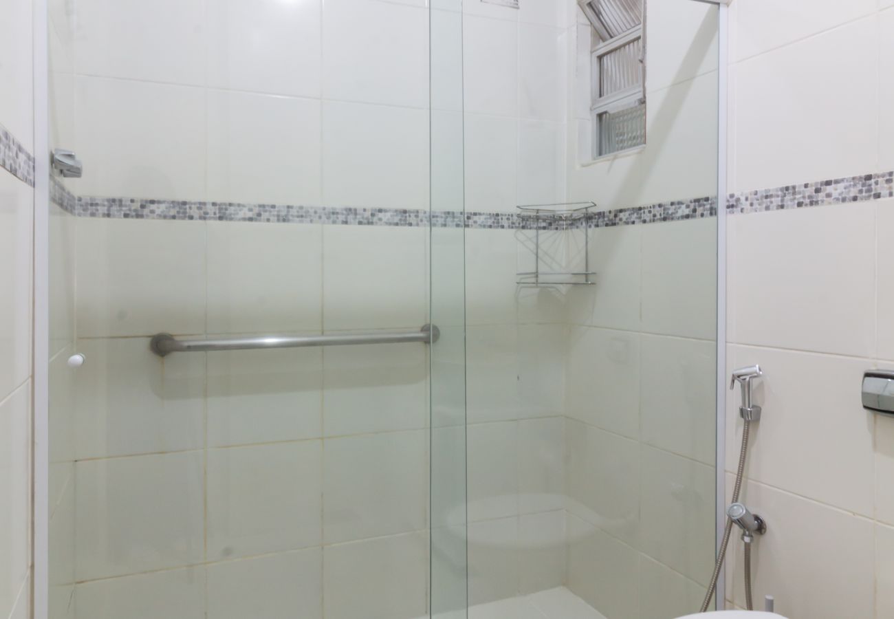 Apartment in Rio de Janeiro - 14 minutes from Copacabana Beach | FO801