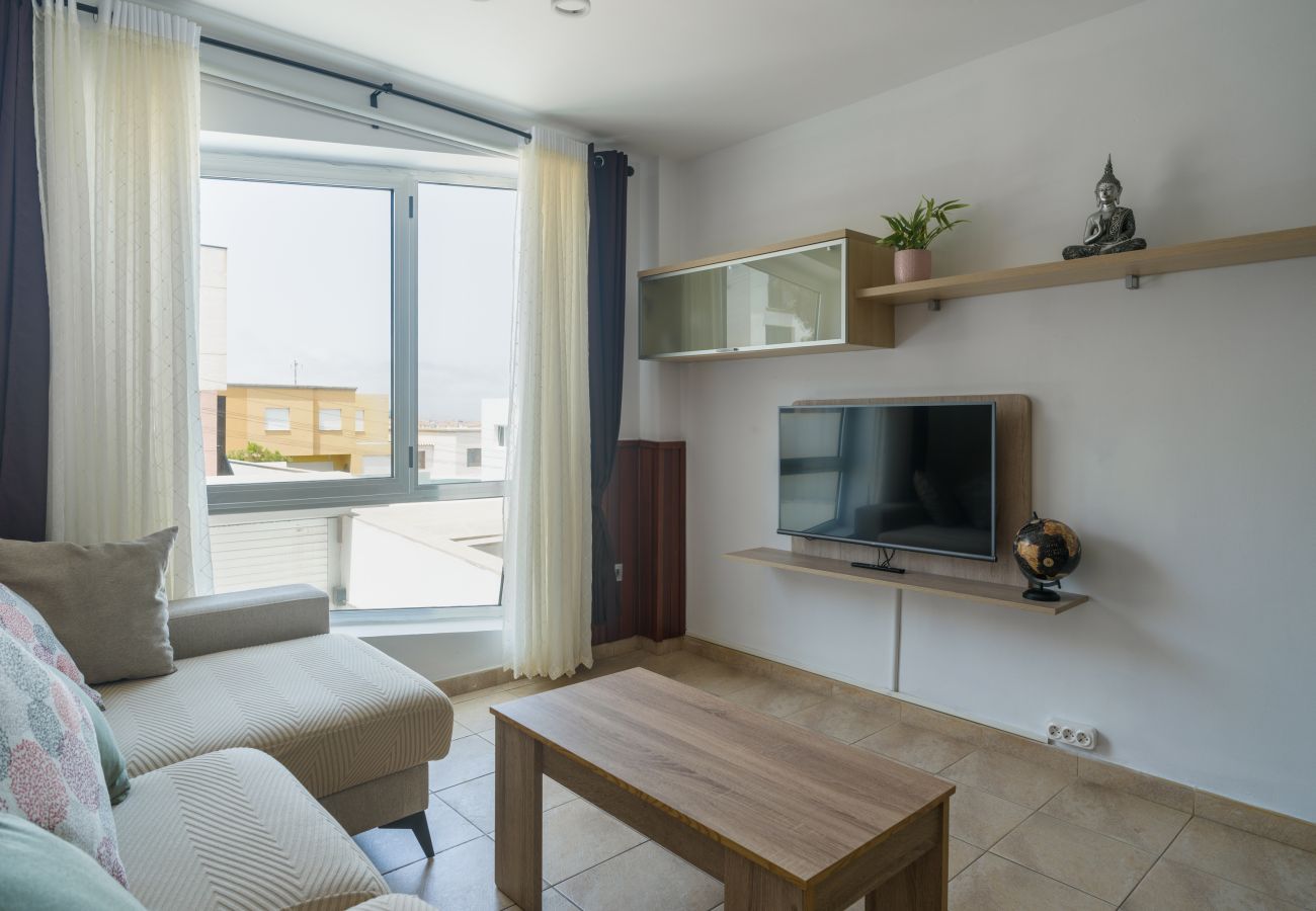 Terraced House in Telde - Townhouse in Telde with pool and sea views