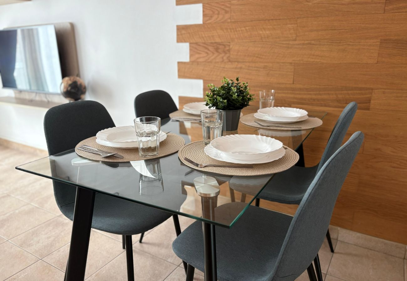 Terraced House in Telde - Townhouse in Telde with pool and sea views