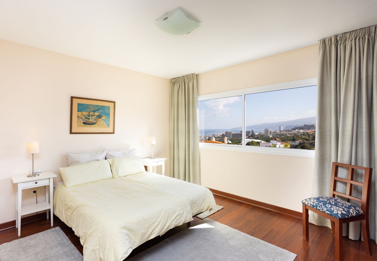 Terraced House in Puerto de la Cruz - Charming Townhouse in Puerto de la Cruz