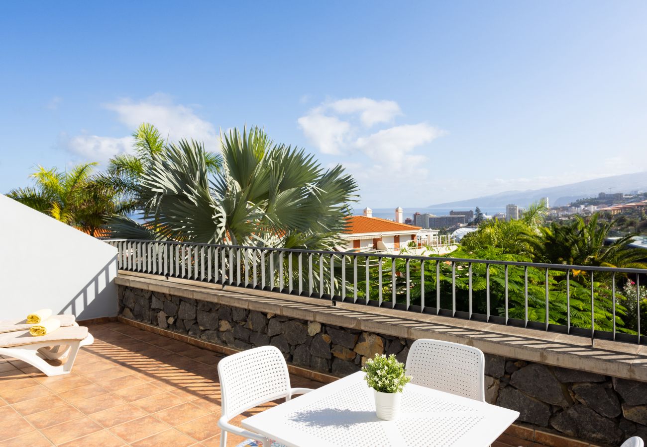 Terraced House in Puerto de la Cruz - Charming Townhouse in Puerto de la Cruz
