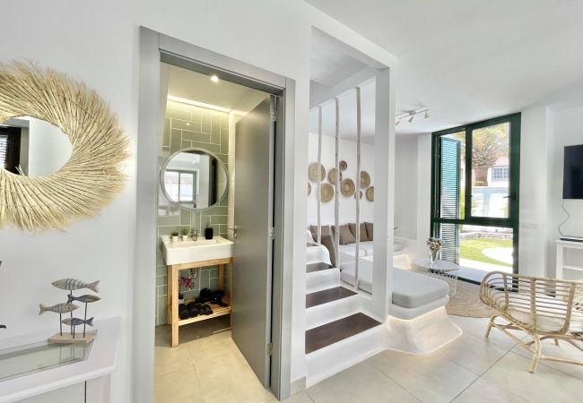 Apartment in Guía de Isora - Luxurious Apartment in Guía de Isora with Pool and Barbecue Apartment in Guía de Isora - Luxurious Apartment in Guía de Isora with Pool and Barbecue