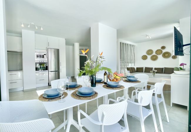 Apartment in Guía de Isora - Luxurious Apartment in Guía de Isora with Pool and Barbecue Apartment in Guía de Isora - Luxurious Apartment in Guía de Isora with Pool and Barbecue
