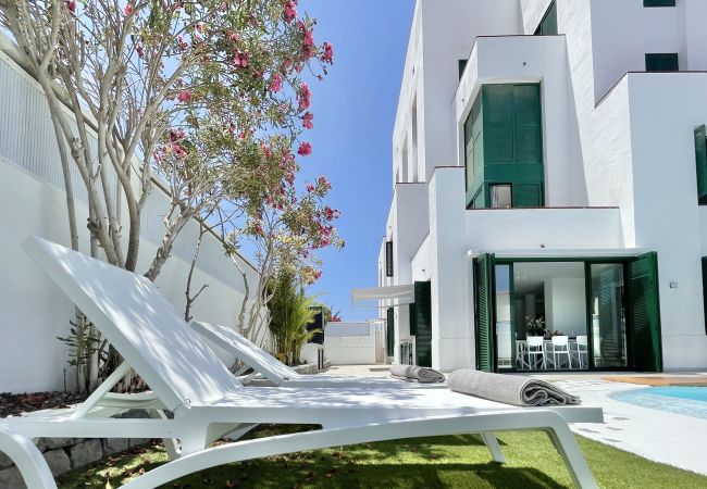 Apartment in Guía de Isora - Luxurious Apartment in Guía de Isora with Pool and Barbecue Apartment in Guía de Isora - Luxurious Apartment in Guía de Isora with Pool and Barbecue