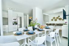 Apartment in Guía de Isora - Luxurious Apartment in Guía de Isora with Pool and Barbecue