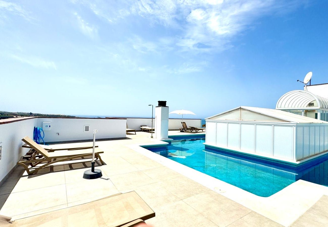 Apartment in Guía de Isora - Relax & Unwind in Sunny Guía de Isora