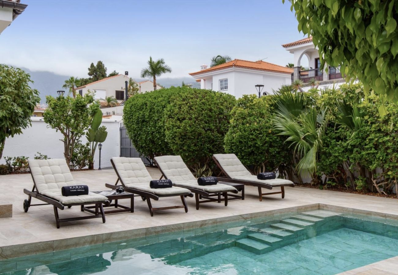 Villa in Puerto de la Cruz - Casa Vista Mar