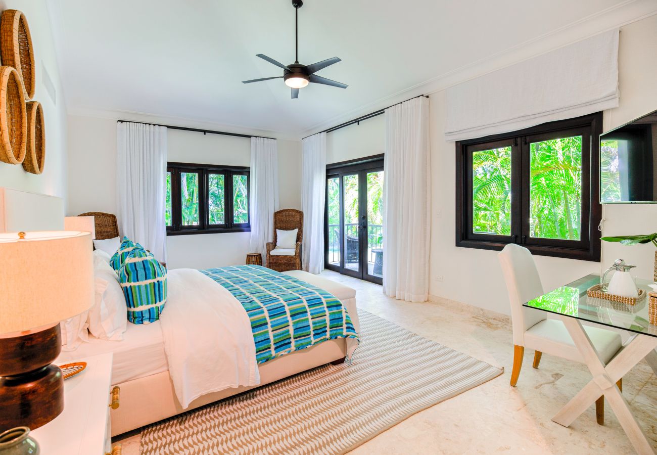 Villa in Punta Cana - Villa Aria – Golf & Lake Heaven