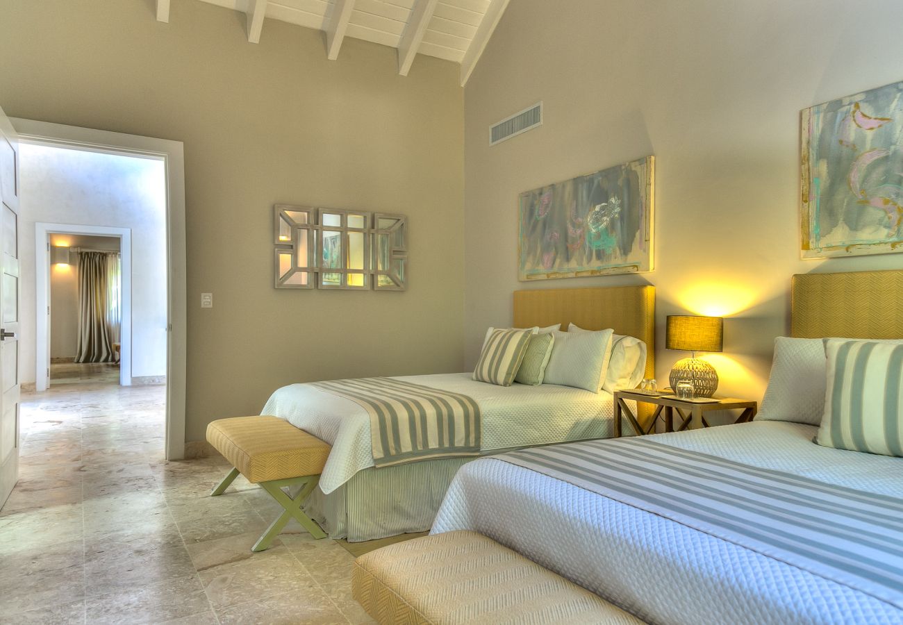 Villa in Punta Cana - Villa Yellow Bear 