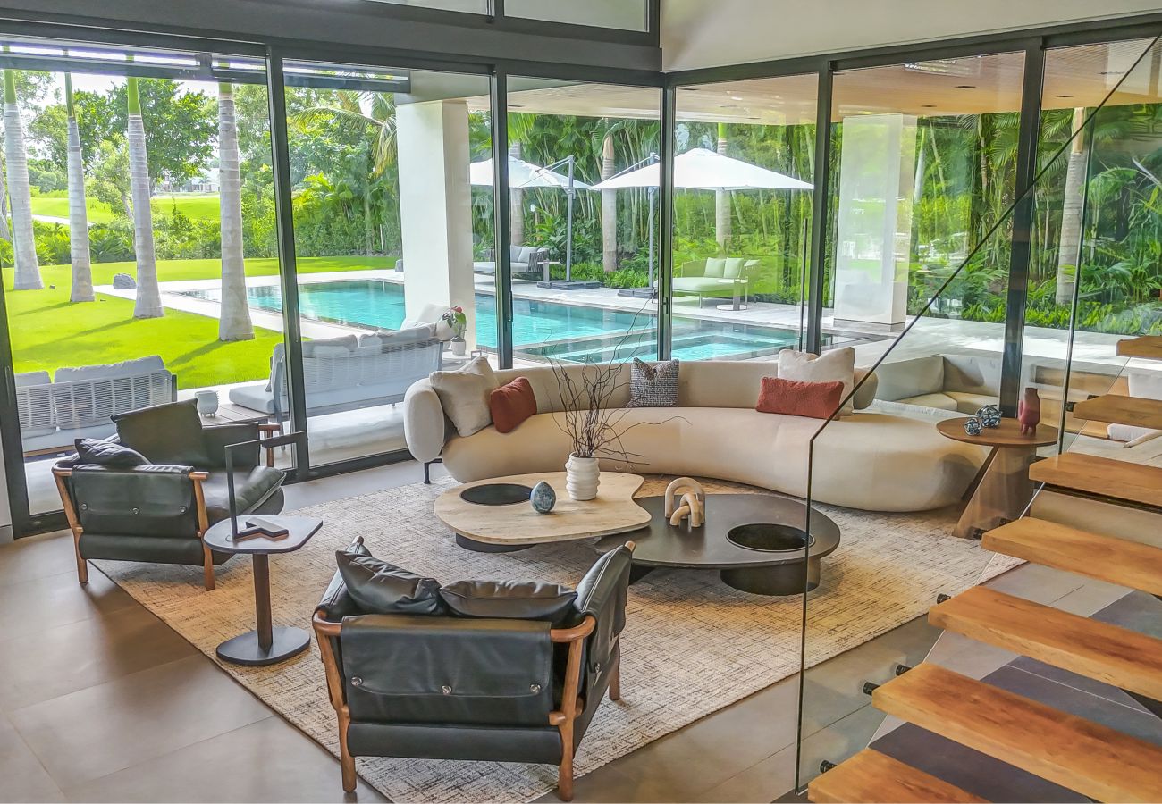 Villa in Punta Cana - Hacienda B14 - Stylish Modern Golf Villa 