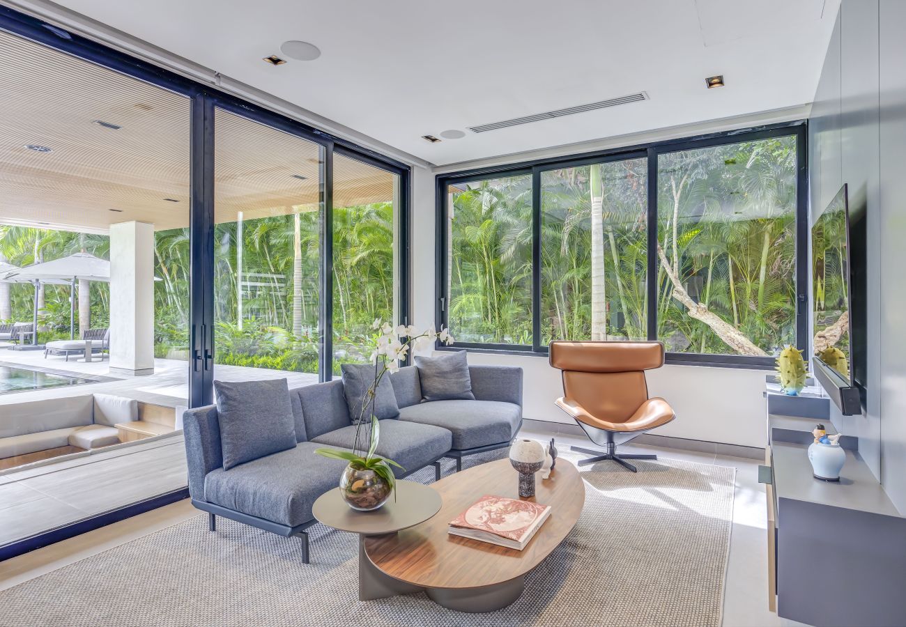 Villa in Punta Cana - Hacienda B14 - Stylish Modern Golf Villa 