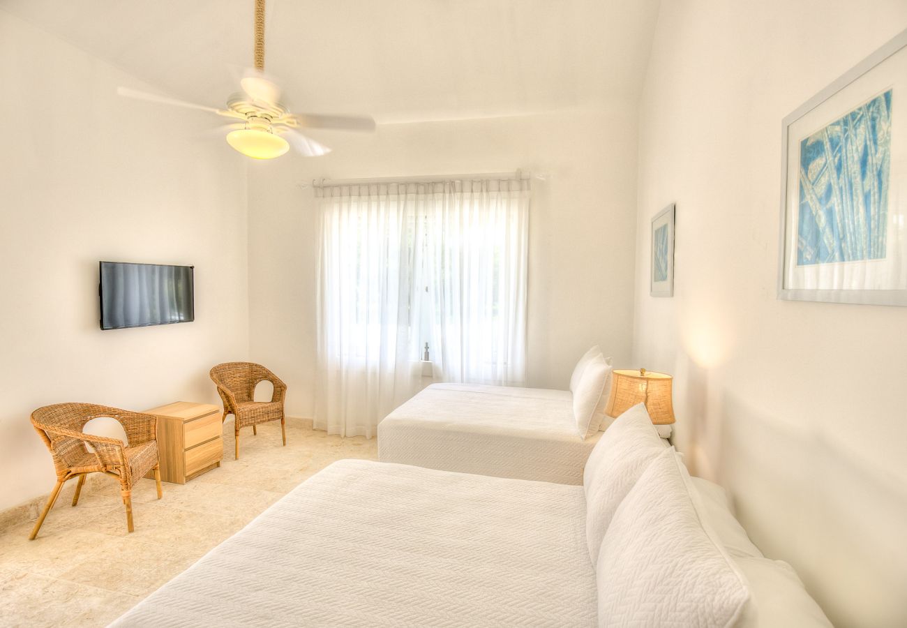 Villa in Punta Cana - Villa Hacienda A21 - Imposing Golf View