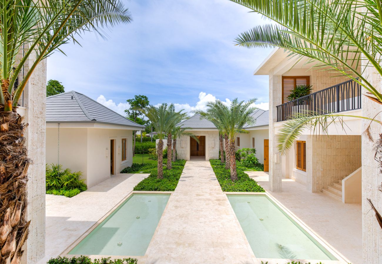Villa in Punta Cana - Hacienda A31 Golf Front  Evergreen Gardens Villa