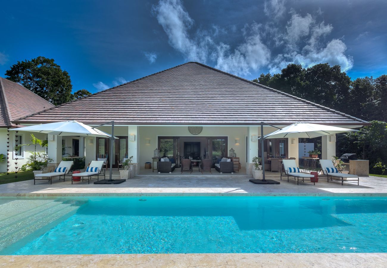 Villa in Punta Cana - Hacienda A18 - Cheerful and Bright Golf View Villa 