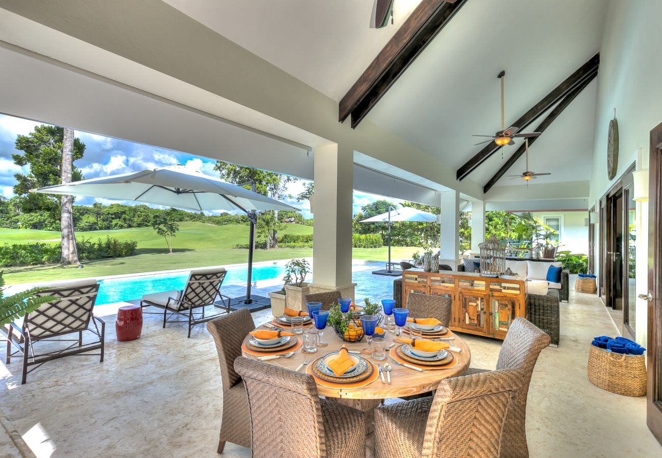 Villa in Punta Cana - Hacienda A18 - Cheerful and Bright Golf View Villa 