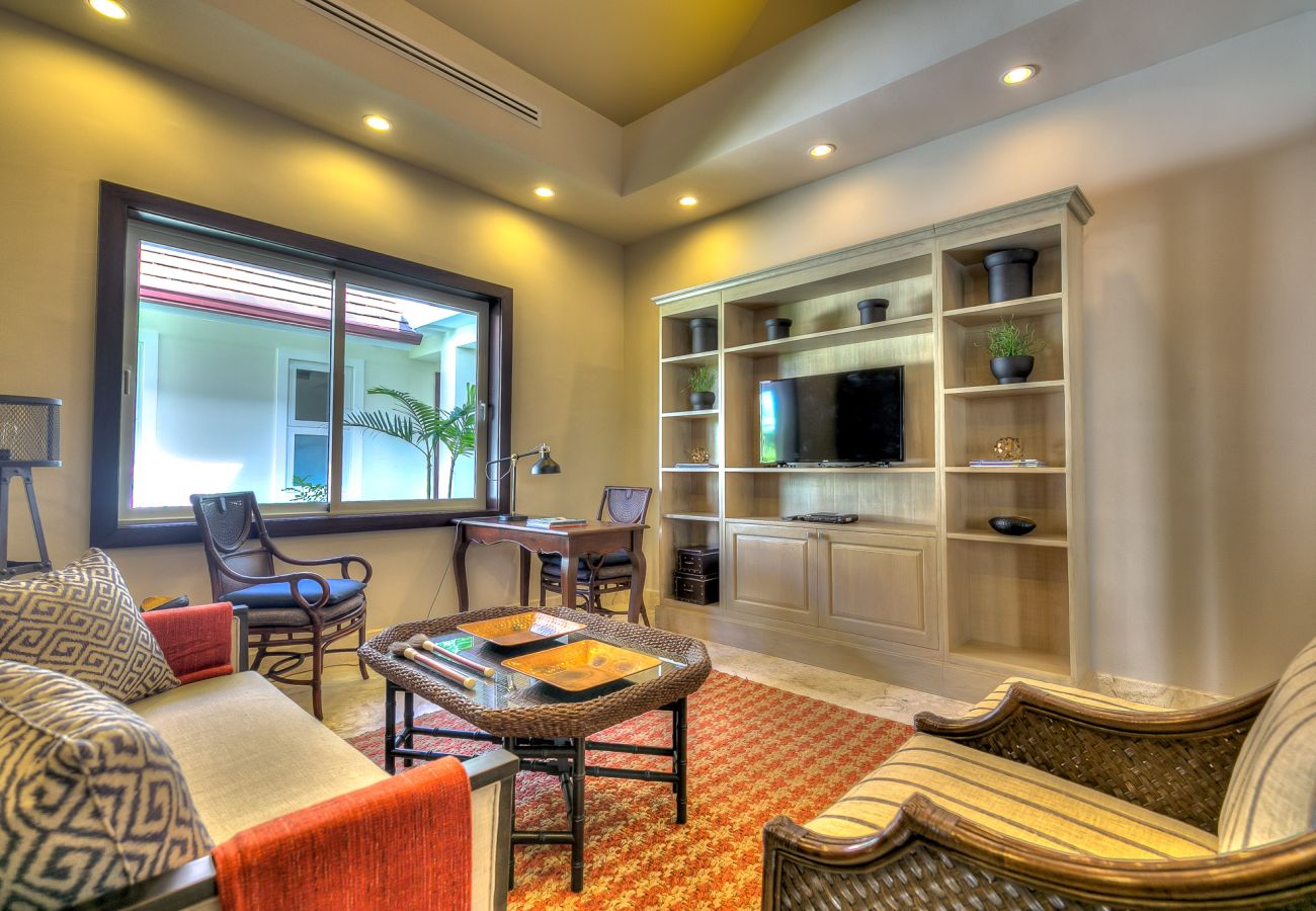 Villa in Punta Cana - Hacienda A18 - Cheerful and Bright Golf View Villa 