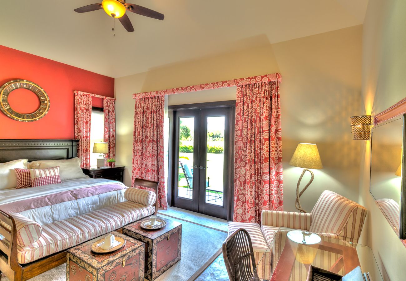 Villa in Punta Cana - Hacienda A18 - Cheerful and Bright Golf View Villa 