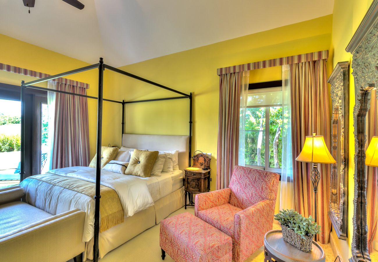 Villa in Punta Cana - Hacienda A18 - Cheerful and Bright Golf View Villa 
