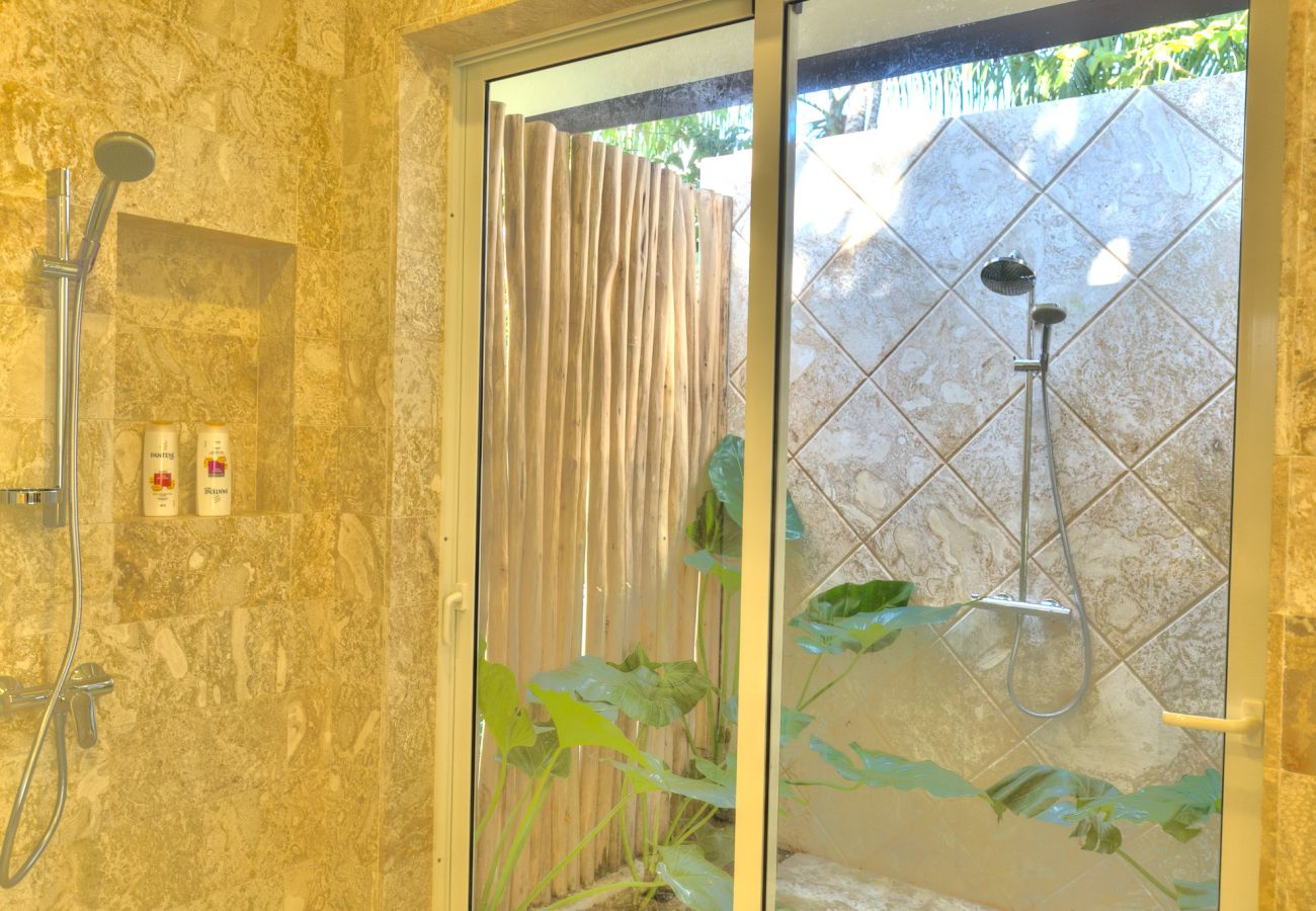 Villa in Punta Cana - Hacienda A18 - Cheerful and Bright Golf View Villa 