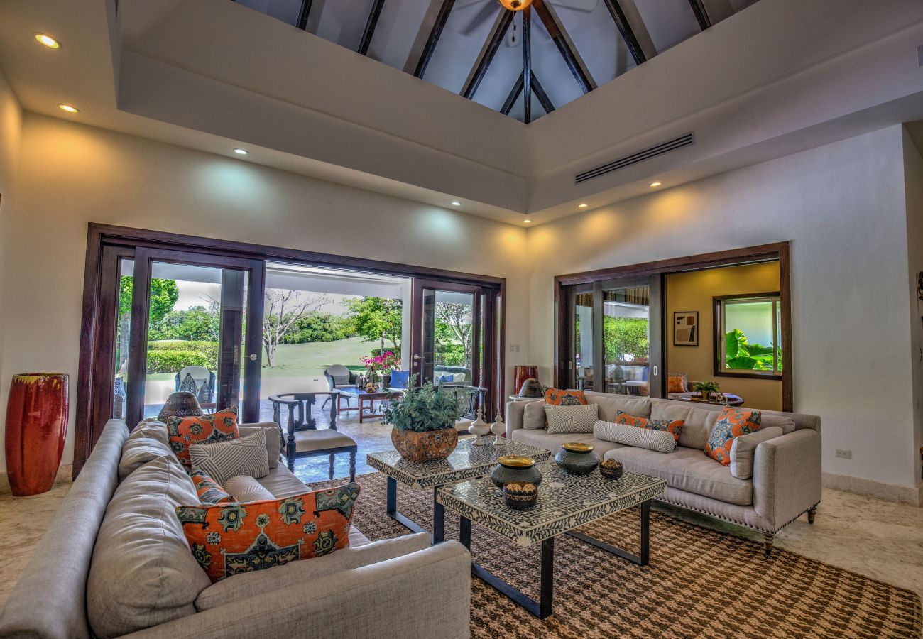 Villa in Punta Cana - Hacienda A18 - Cheerful and Bright Golf View Villa 