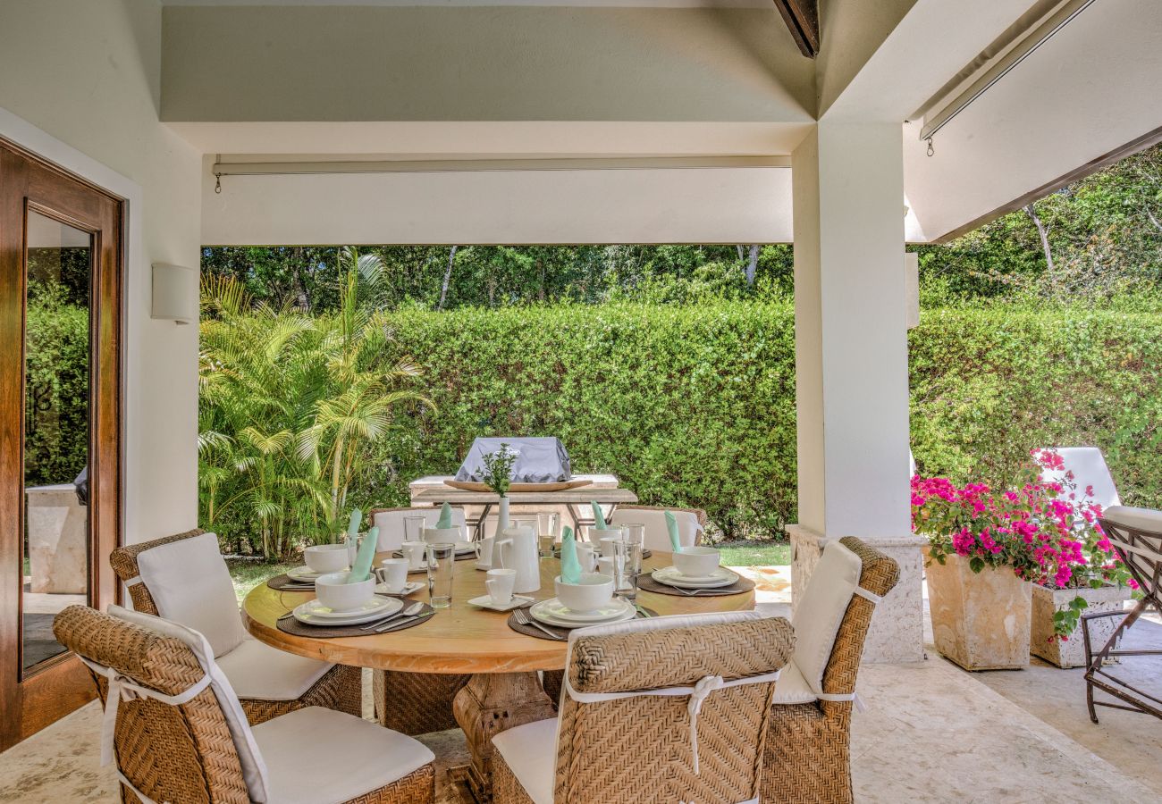 Villa in Punta Cana - Hacienda A18 - Cheerful and Bright Golf View Villa 