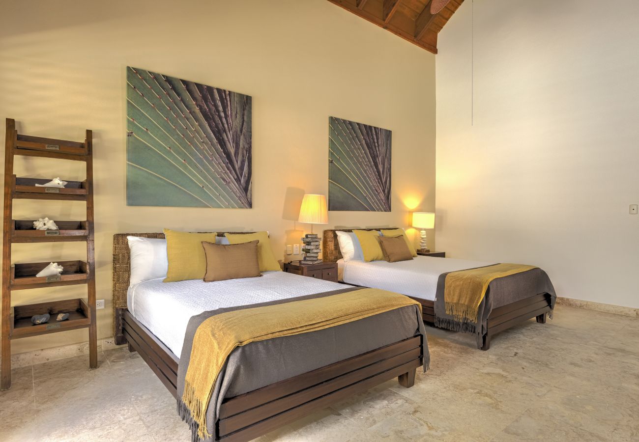 Villa in Punta Cana - Villa Caballet - A tropical Oasis With Golf Course Views 